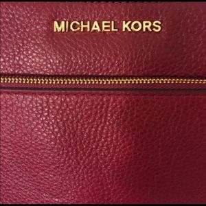 Micheal Kors crossbody